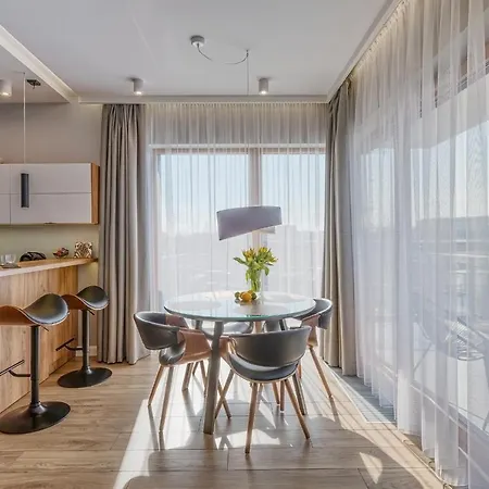 Athome * Krakau